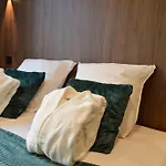 Apartman L'escapade - & *