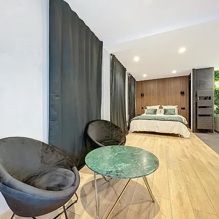 L'escapade - & Apartment