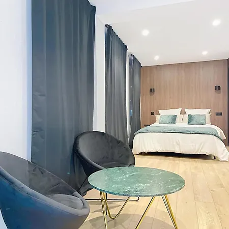 L'escapade - & Apartment