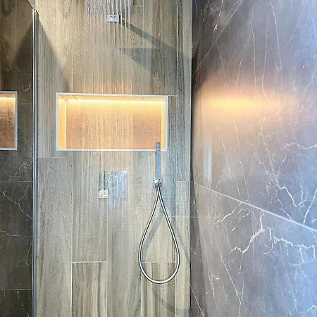 L'escapade - & * 阿格诺