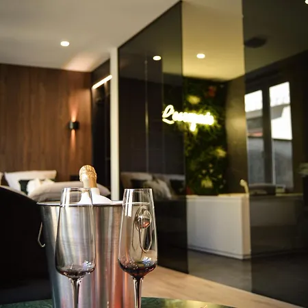 L'escapade - & * 阿格诺